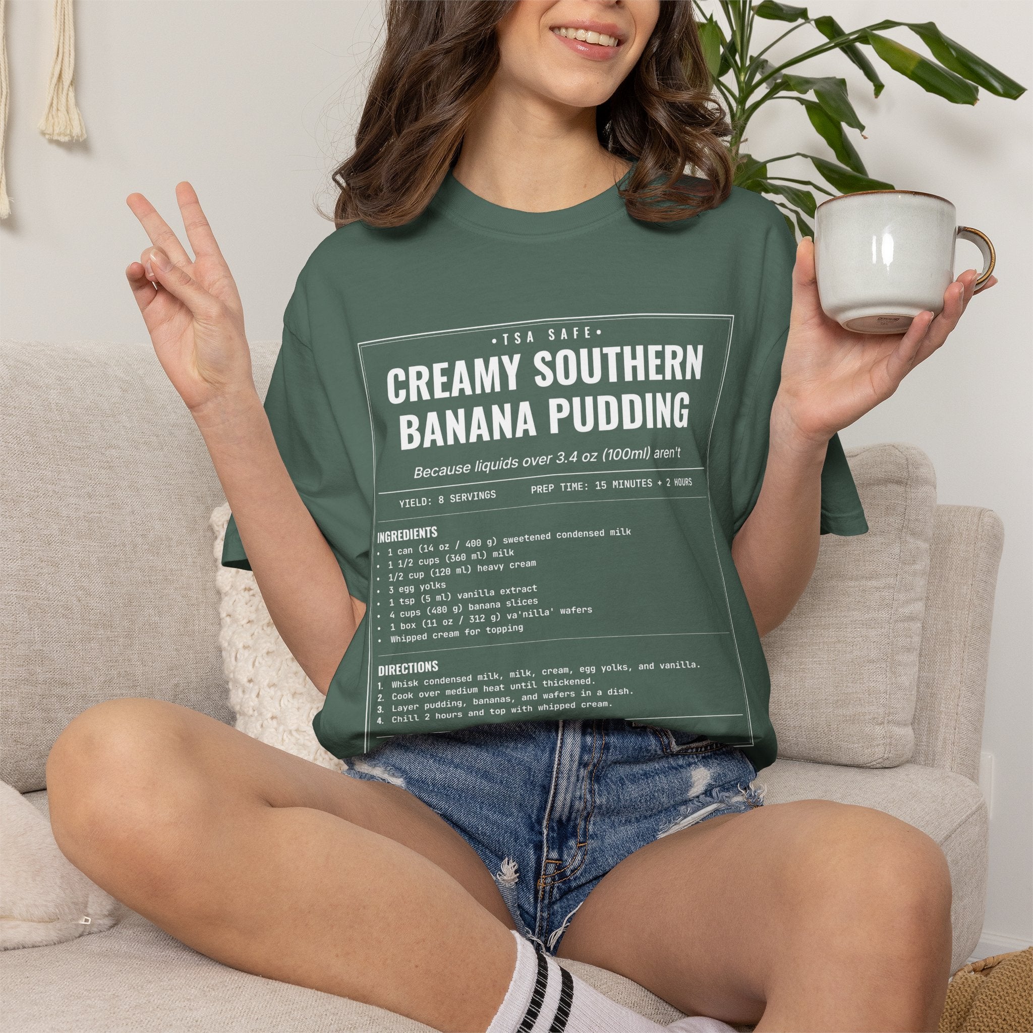 Creamy Southern Banana Pudding | Vintage Recipe Card T-Shirt — White Ink