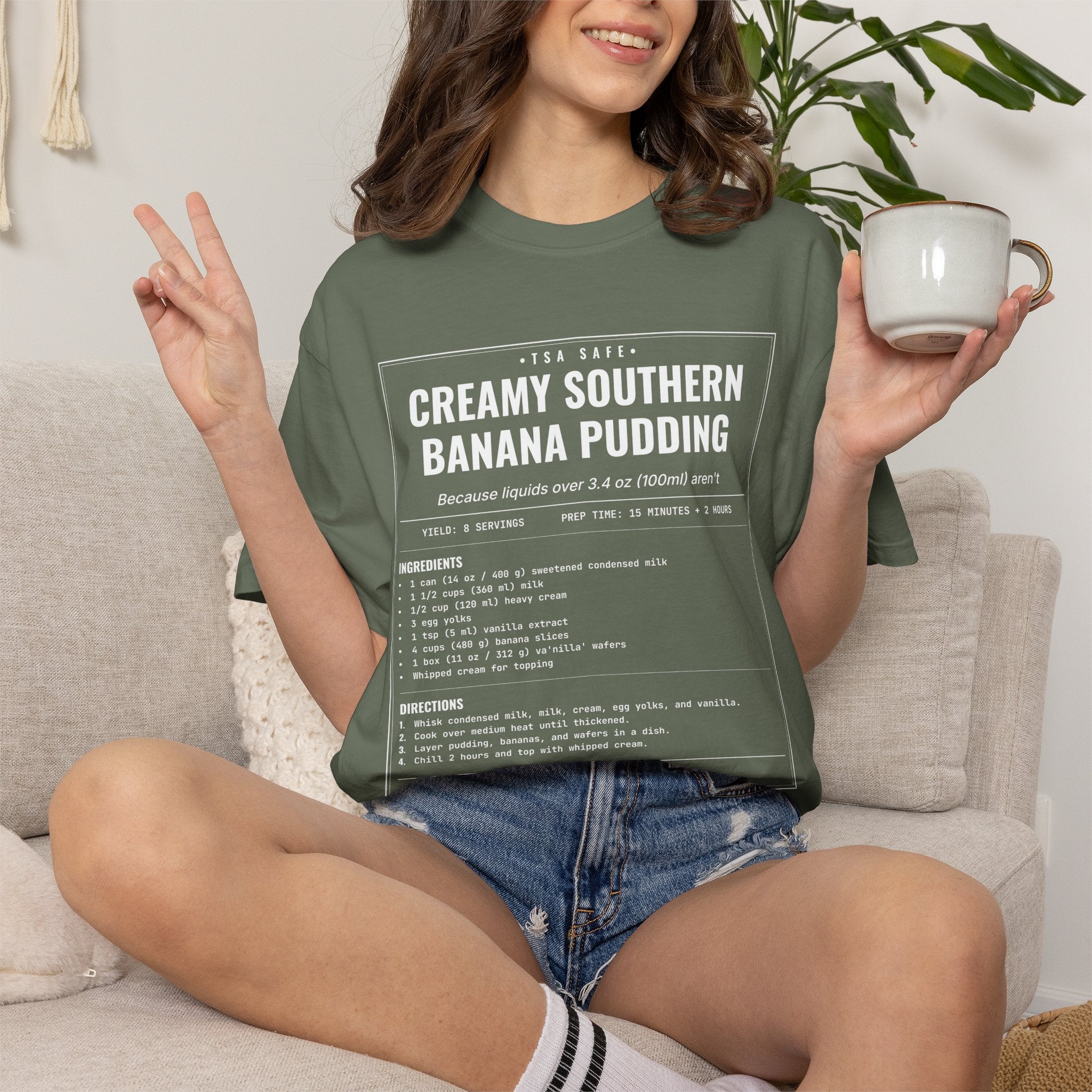 Creamy Southern Banana Pudding | Vintage Recipe Card T-Shirt — White Ink
