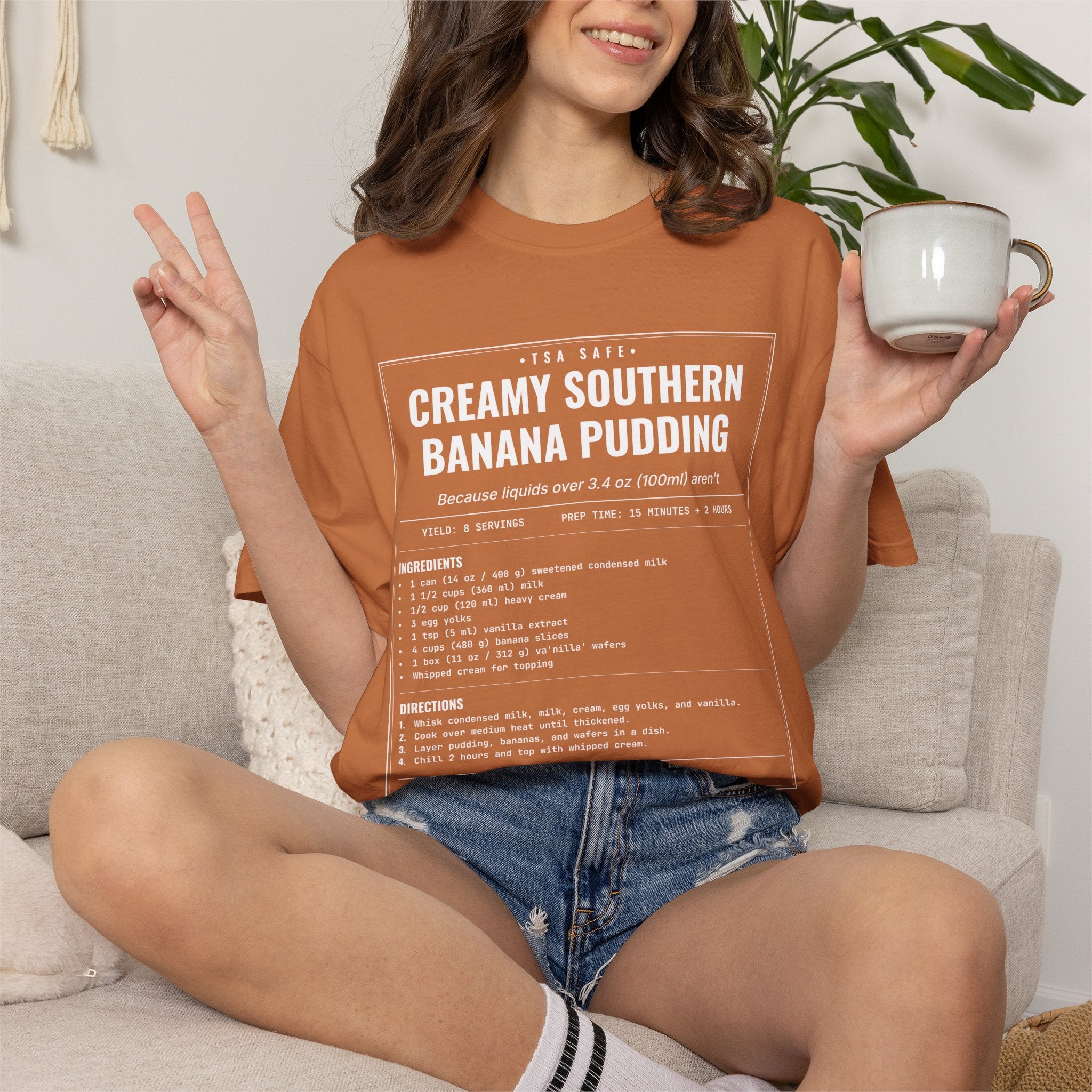 Creamy Southern Banana Pudding | Vintage Recipe Card T-Shirt — White Ink