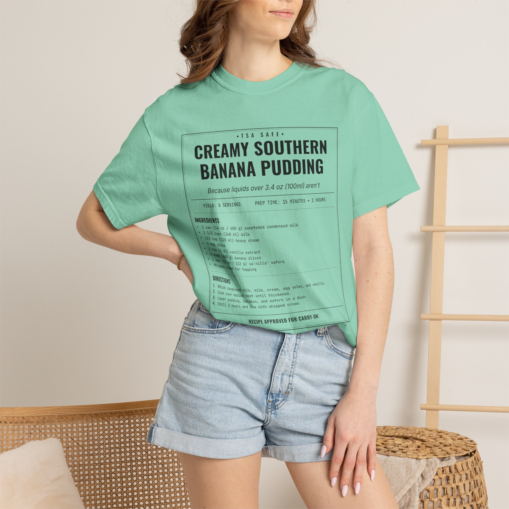Creamy Southern Banana Pudding | Vintage Recipe Card T-Shirt — Black Ink