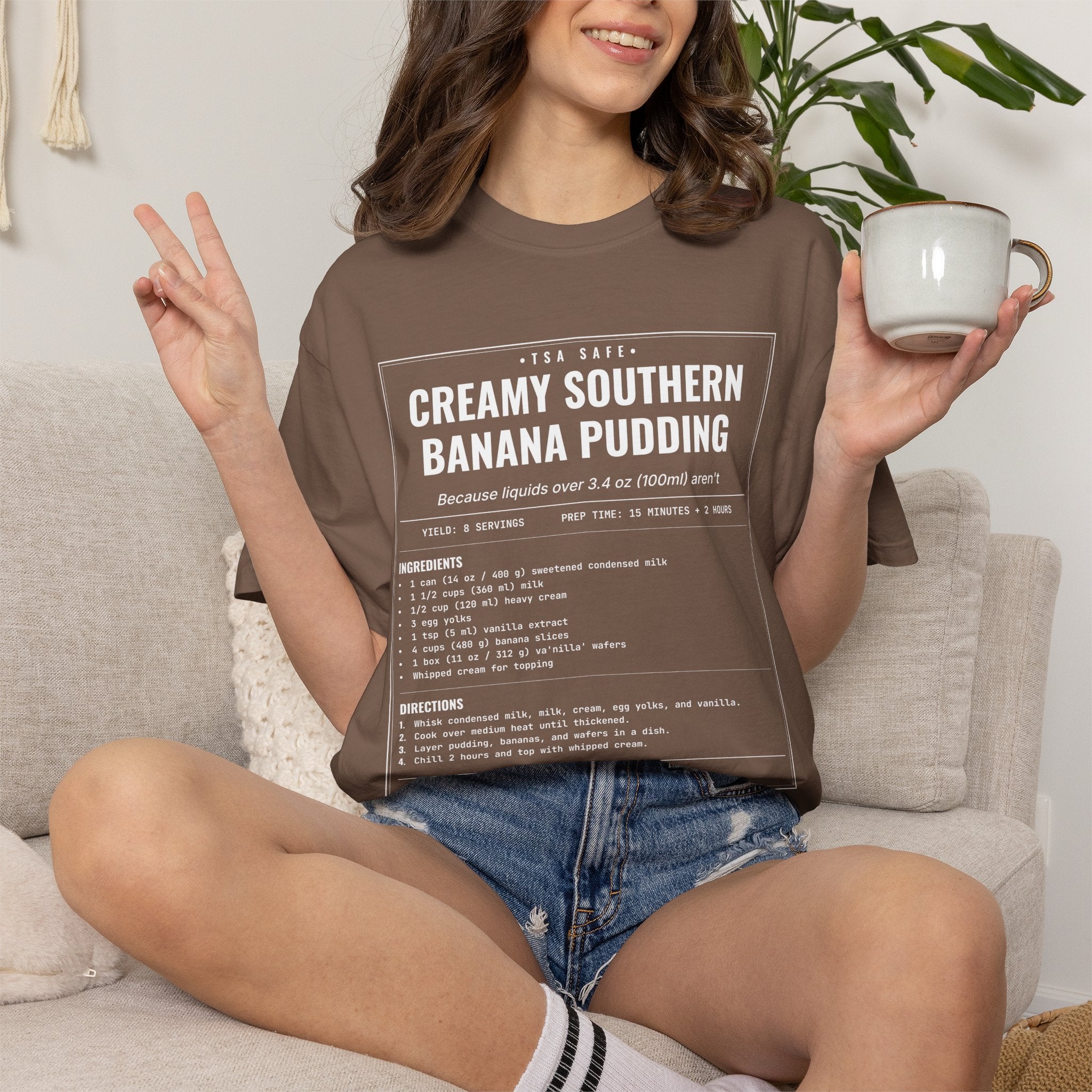 Creamy Southern Banana Pudding | Vintage Recipe Card T-Shirt — White Ink
